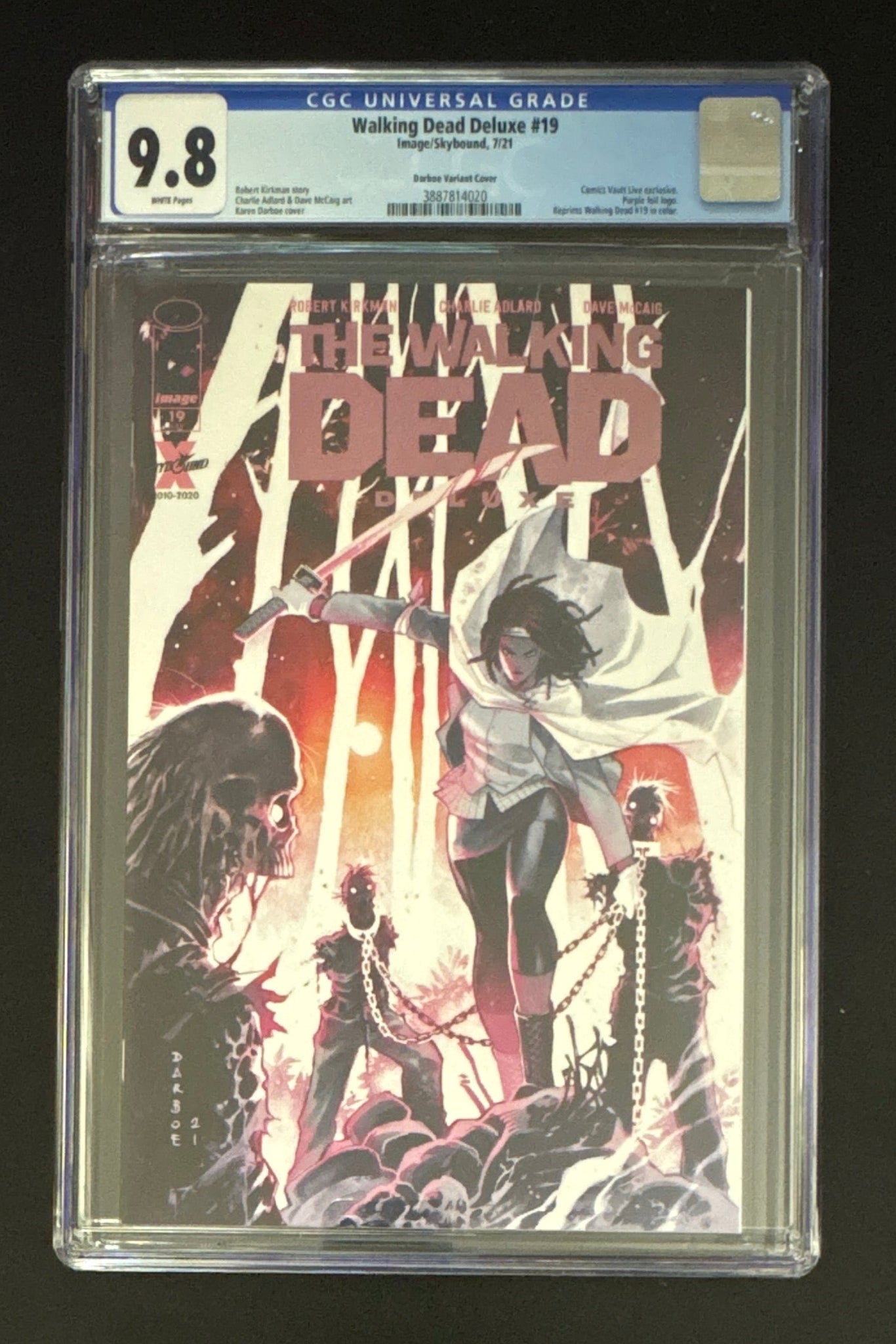 The Walking Dead Deluxe #19 Comic Vault Edition (2021) CGC 9.8